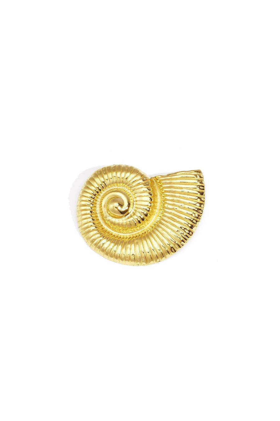 Broche avec un blazer : choisir place, motif et proportions près du revers
