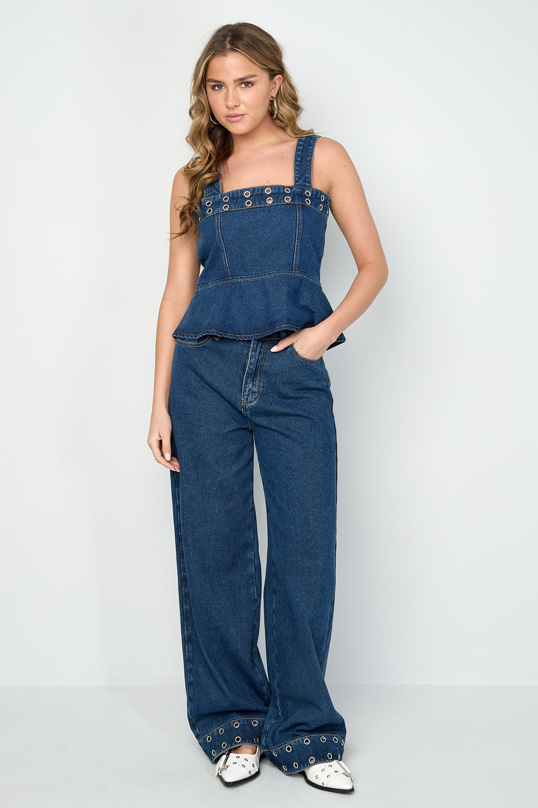 Dames tweedelige denimtop van katoen met eyeletdetails – productfoto 5