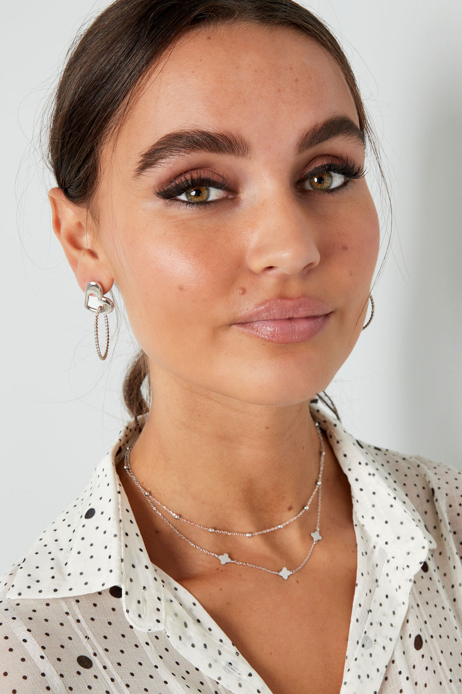 Collier à plusieurs rangs pour femme en acier inoxydable avec motif trèfle – couleur or