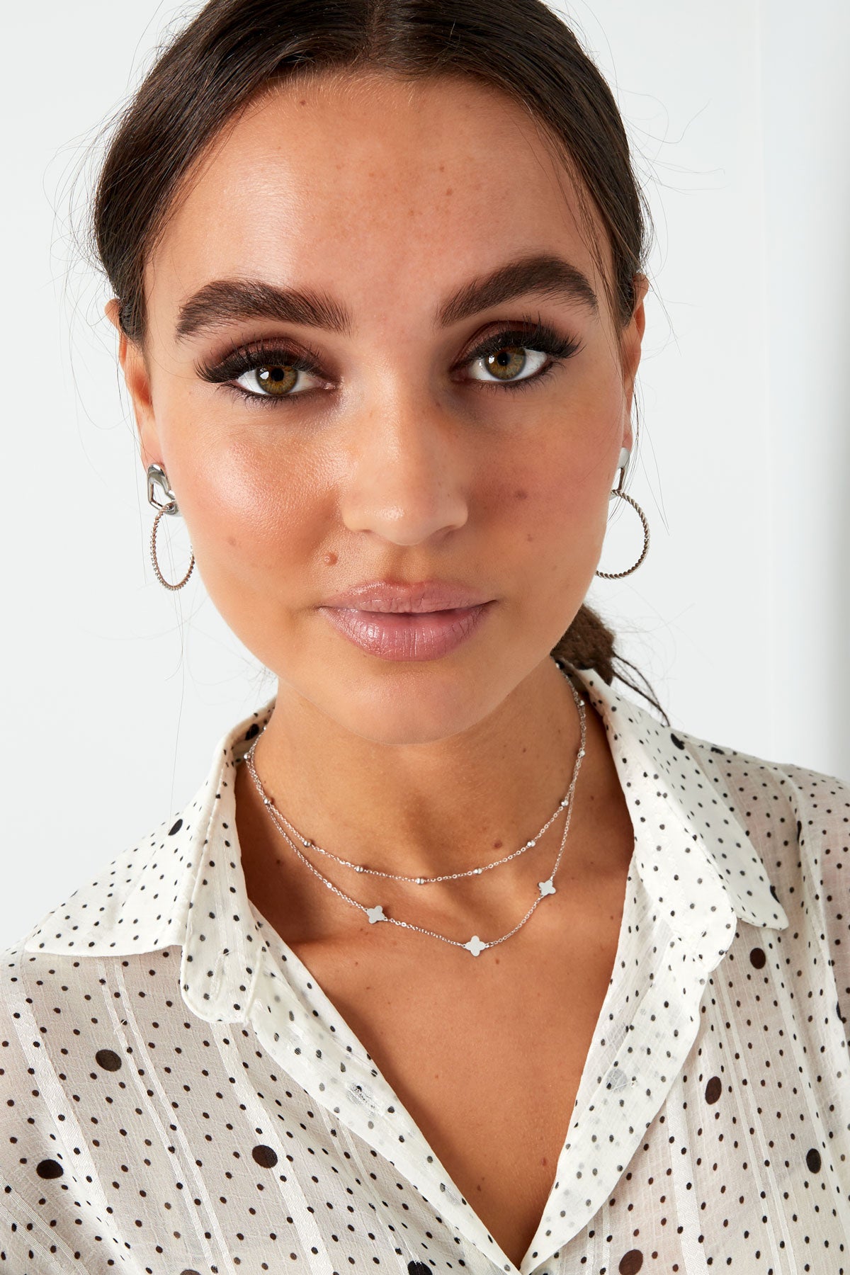 Layered stainless steel women's necklace with clover motif – gold-colored – image 4