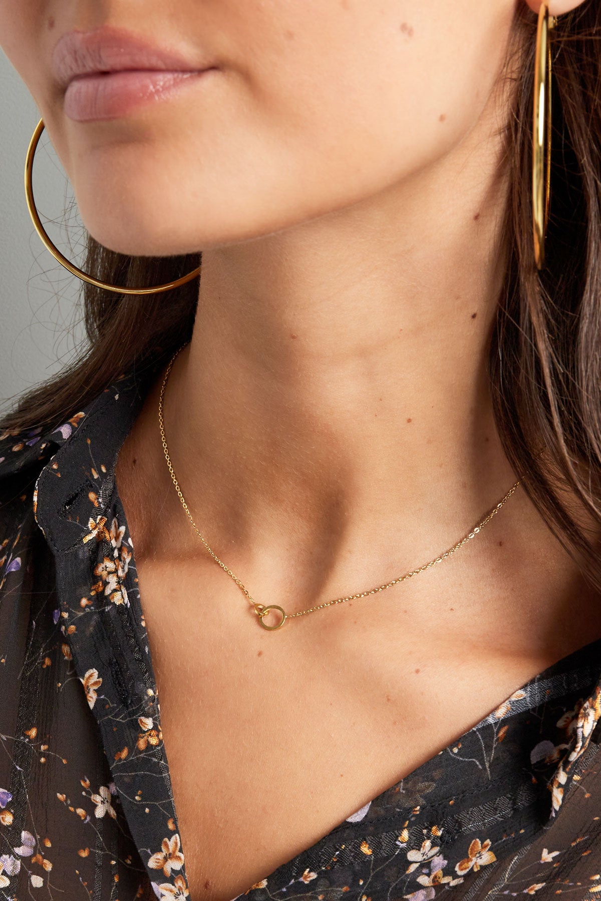 Stainless Steel Link Chain Necklace for Women with Link Detail – Gold-Colored – image 3