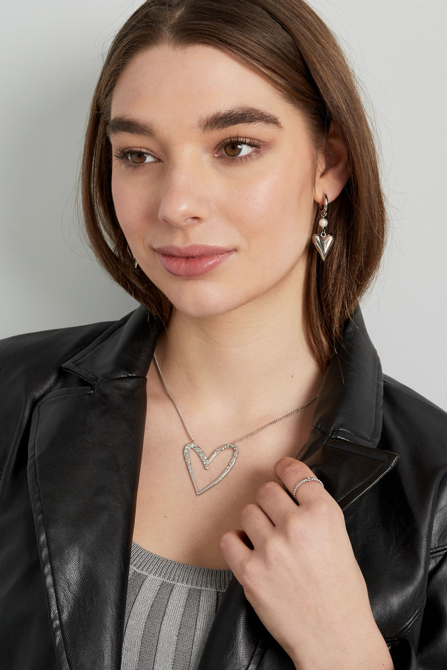Collier pour femme avec pendentif cœur en acier inoxydable – couleur or