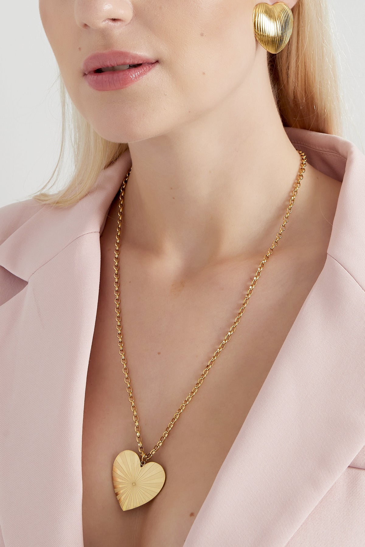 Collier femme avec pendentif cœur en acier inoxydable – couleur or – photo 2
