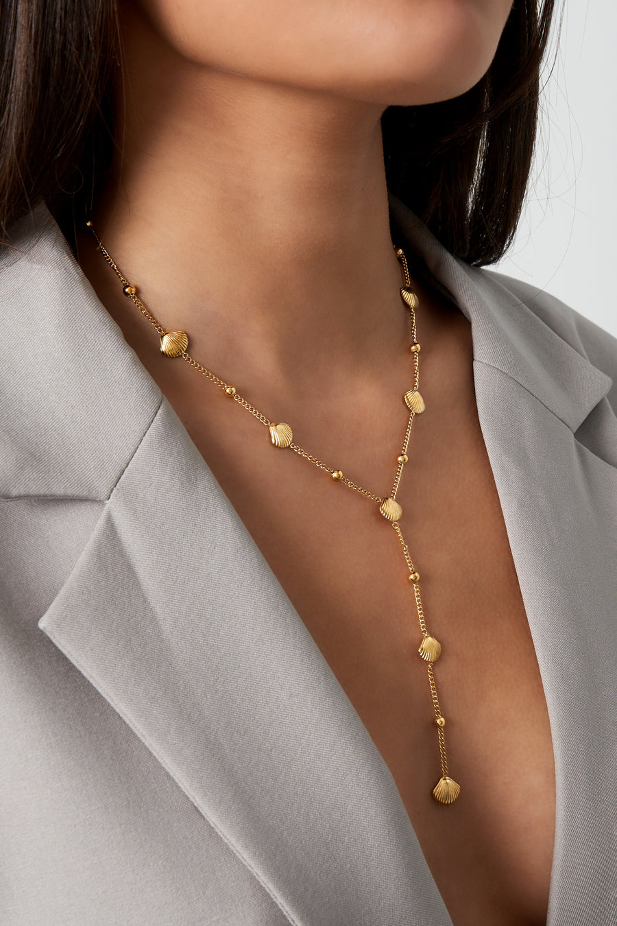 Collier pour femme en acier inoxydable avec pendentif détails océaniques et motif coquillage