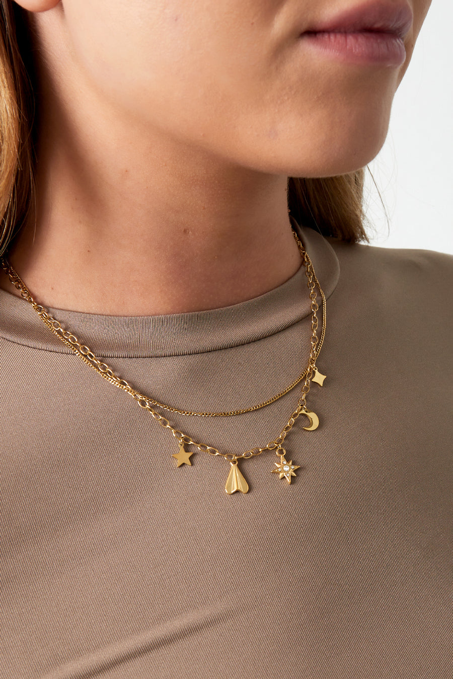 Collier superposé pour femme en acier inoxydable 304 avec motif soleil – couleur or et argent