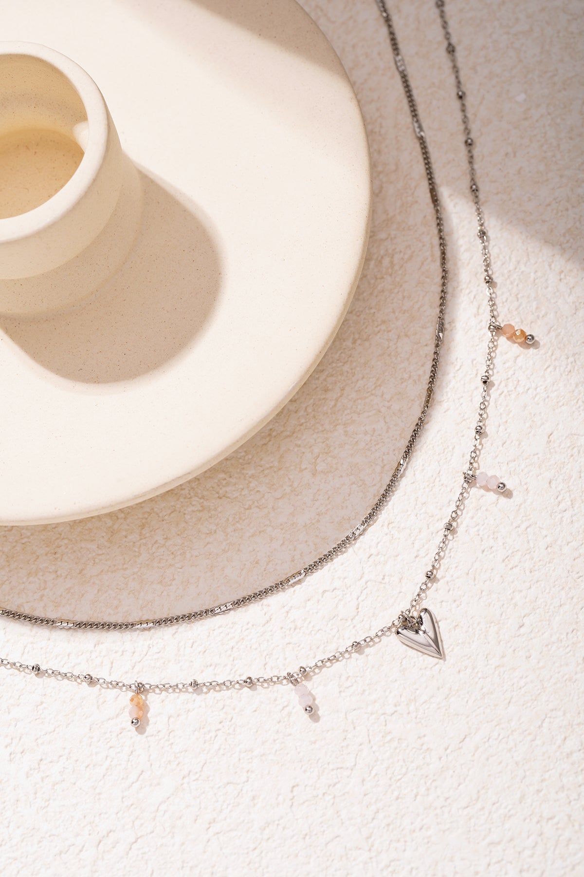 Layered women's necklace made of 304 stainless steel with a heart shape - gold colored – image 7