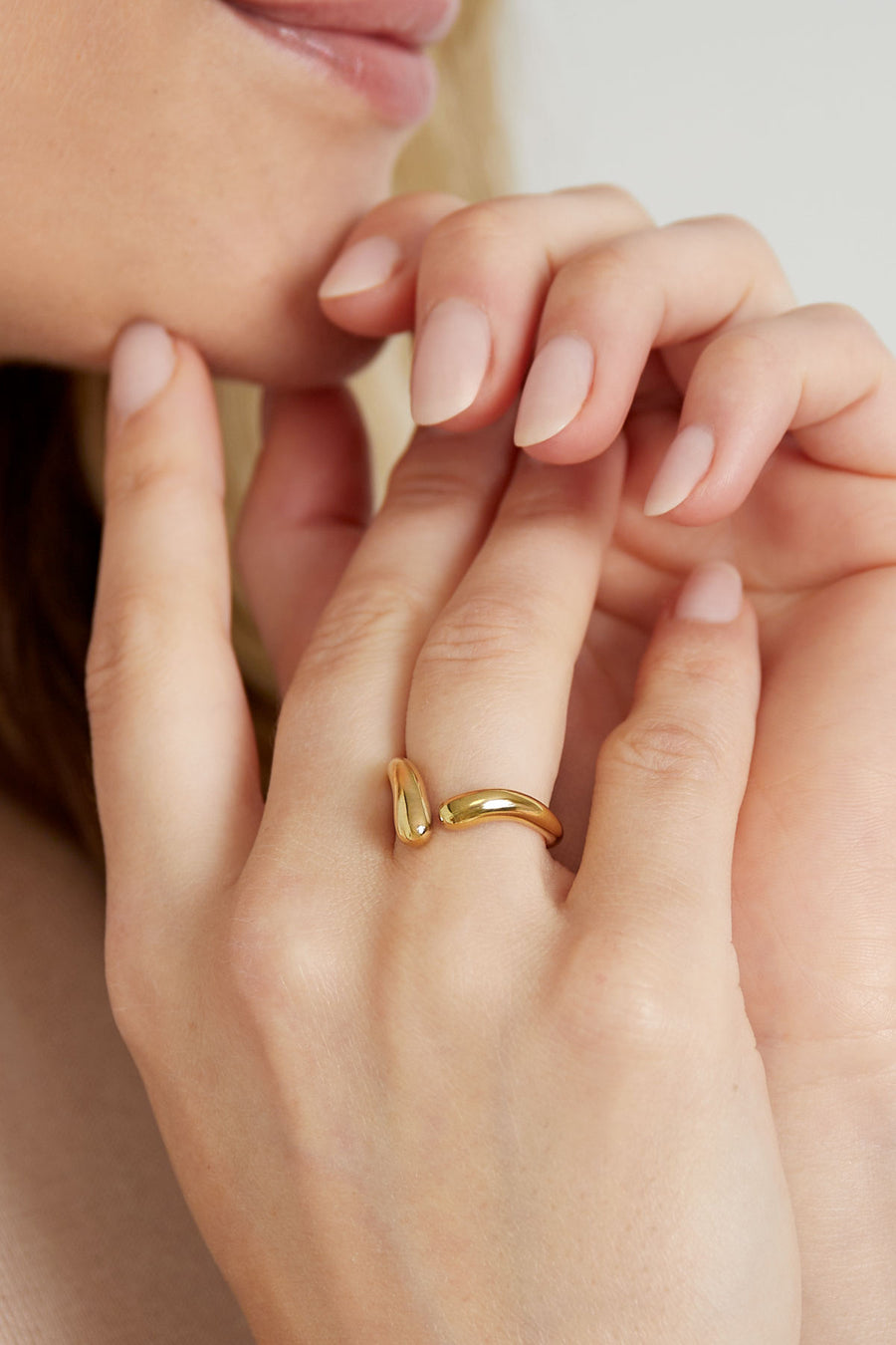 Bague minimaliste pour femme en acier inoxydable – doré et argenté