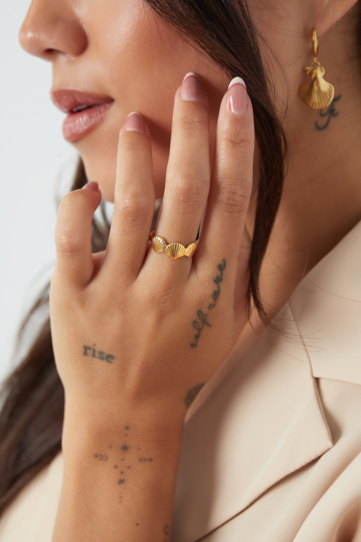 ring sea shell lover
