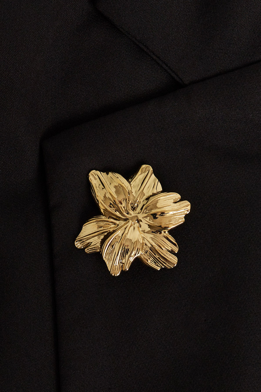 broche flower flow