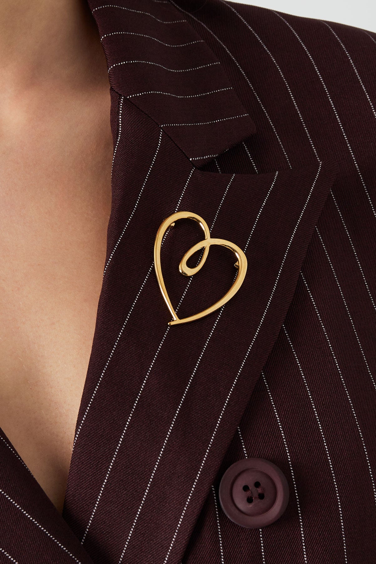 Stainless steel brooch for women – gold-tone and silver-tone – image 5