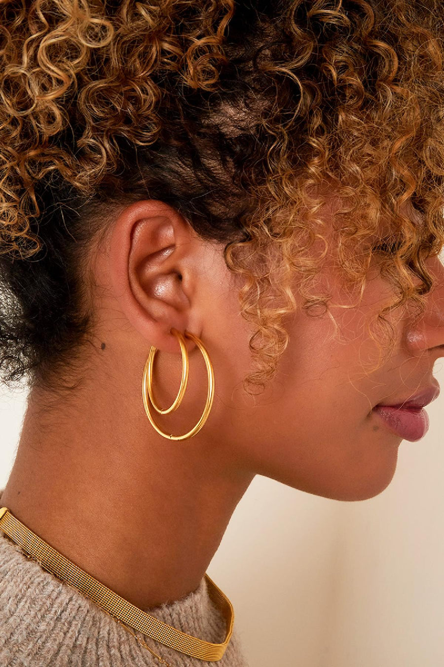 Boucles d'oreilles pour femmes en acier inoxydable, design uni – couleur or