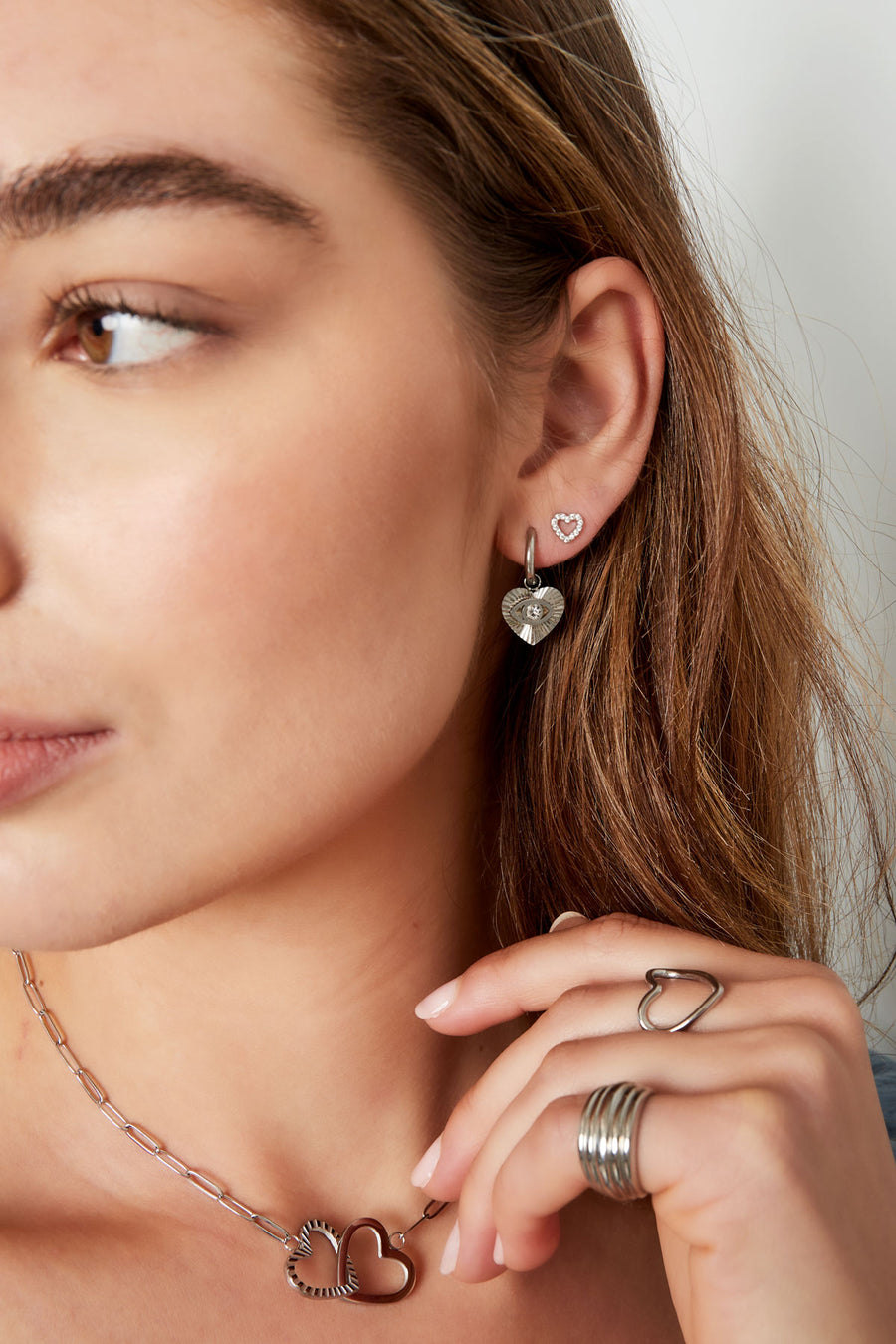Boucles d'oreilles clous pour femmes en cuivre en forme de cœur – doré et argenté