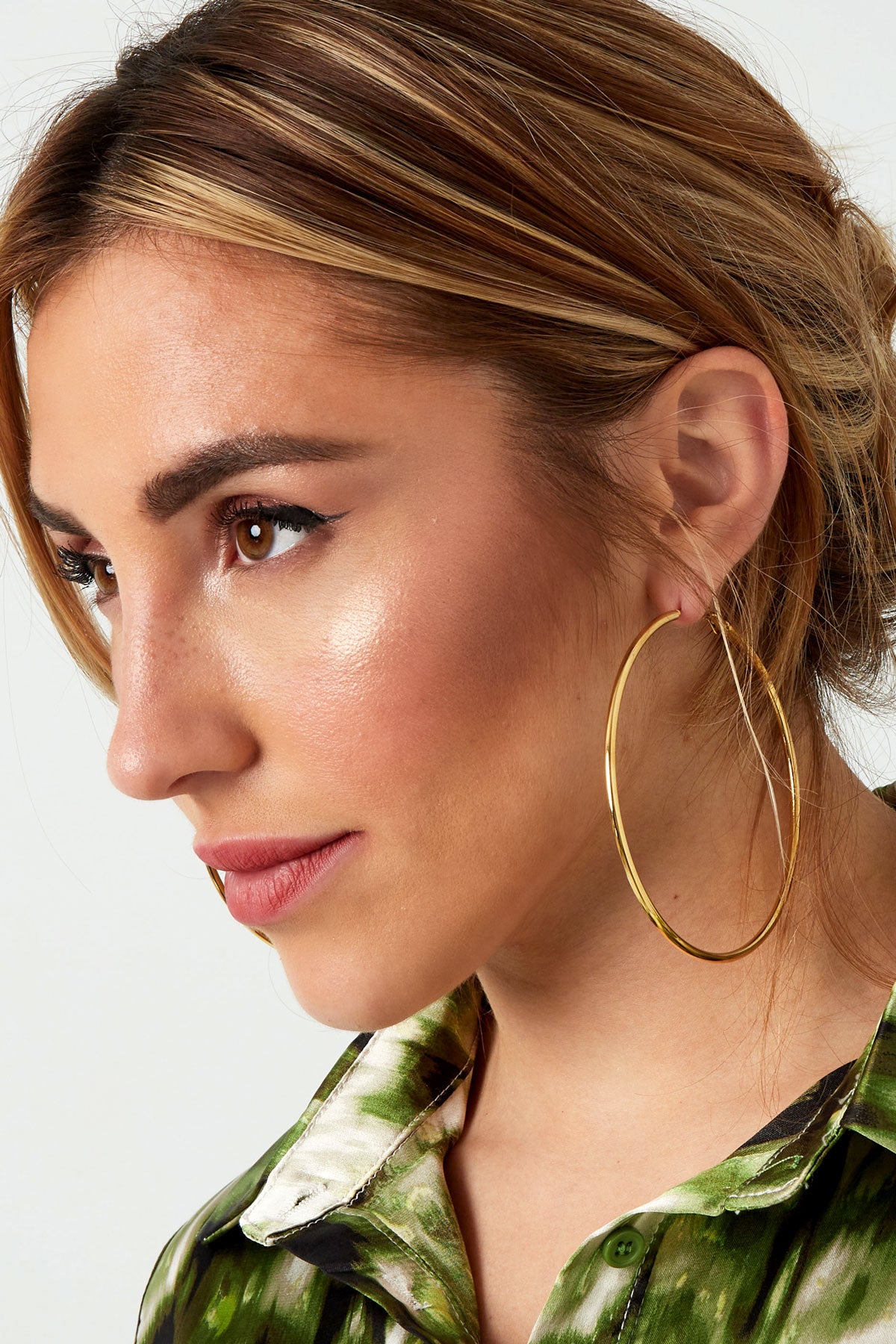 Boucles d'oreilles pendantes pour femmes en acier inoxydable de forme organique – couleur or – photo 3