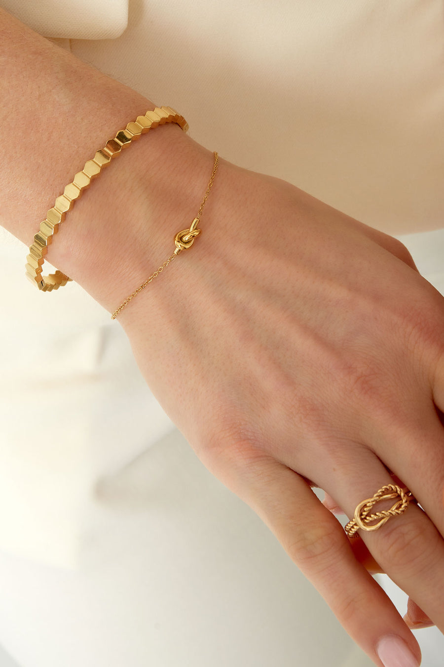 Bracelet à breloques pour femmes en acier inoxydable à forme organique – doré et argenté