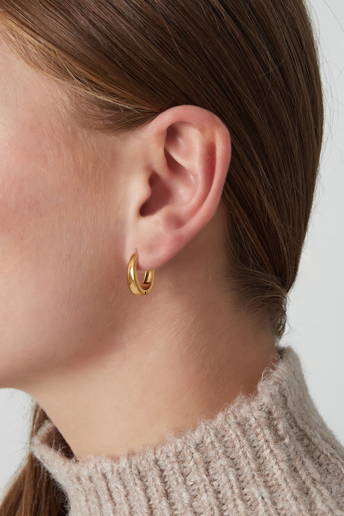 Women's stainless steel earrings - silver-colored and gold-colored – image 2