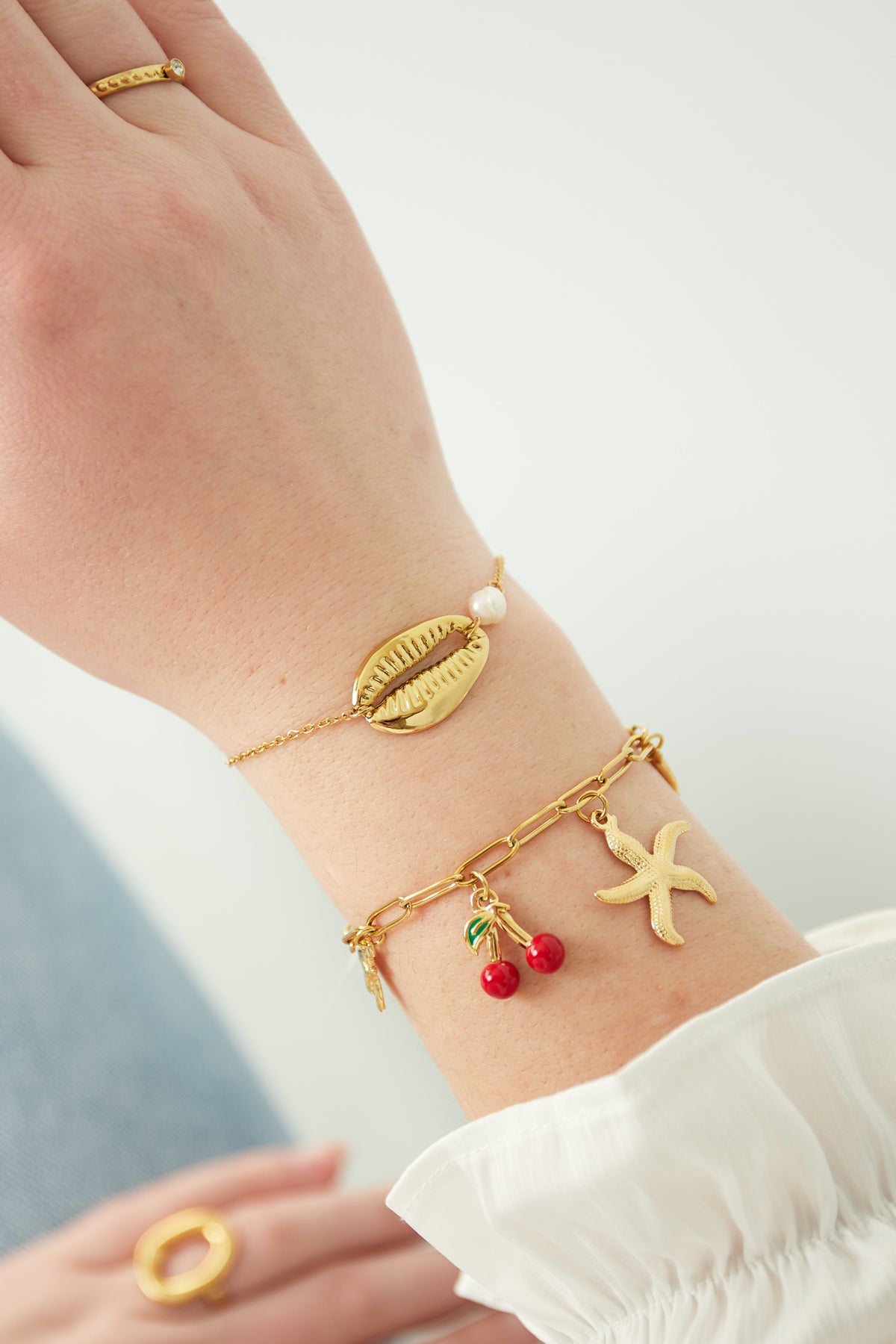 Bracelet à breloques en acier inoxydable pour femmes – doré et argenté – photo 2
