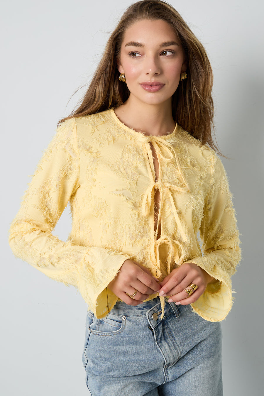 Long-sleeved top with an elegant look