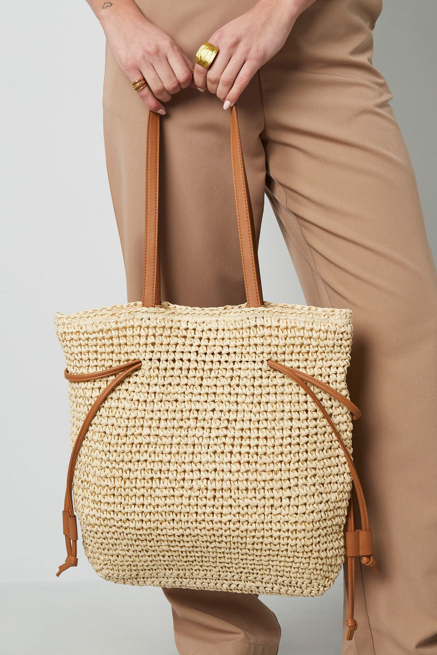 Sac à bandoulière pour femme en papier – beige et blanc cassé