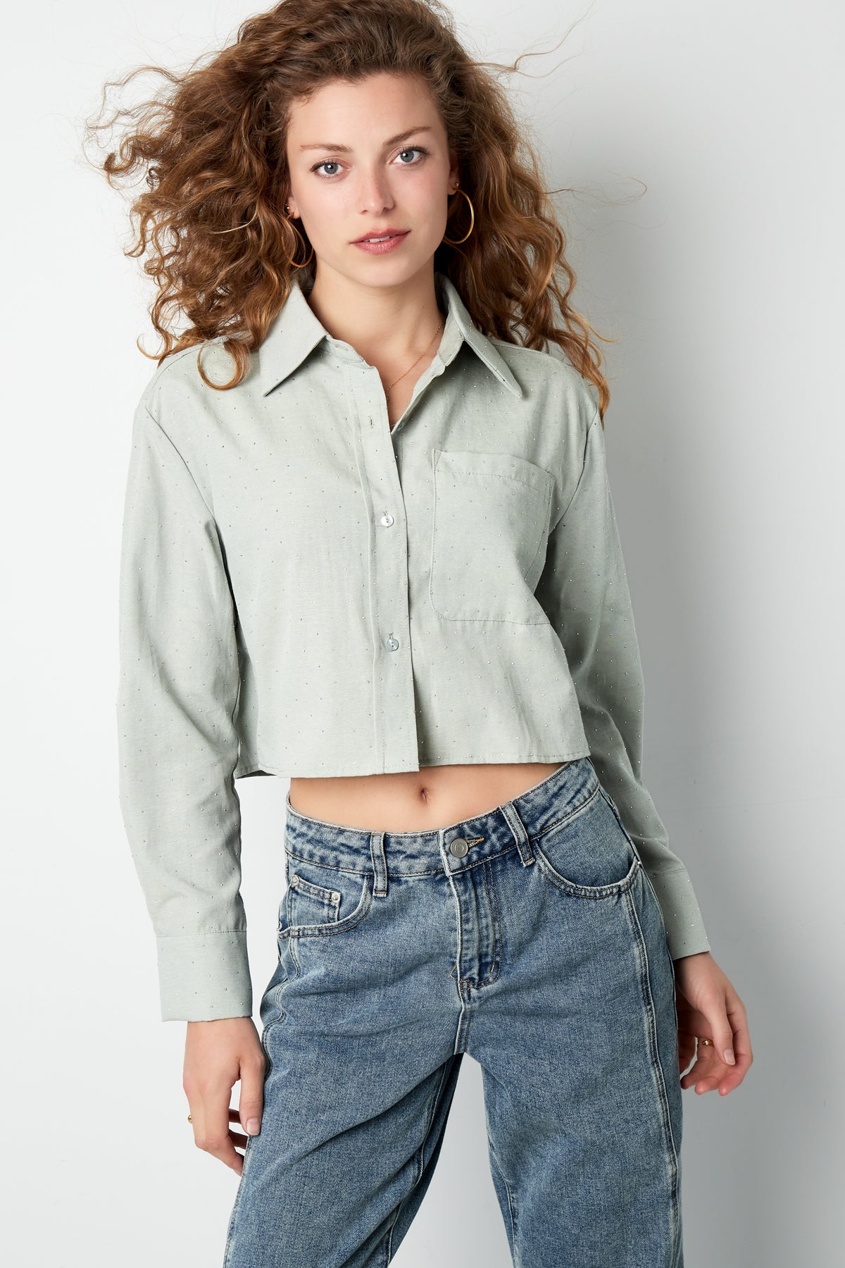 Chemisier femme boutonné, coupe courte – photo 8