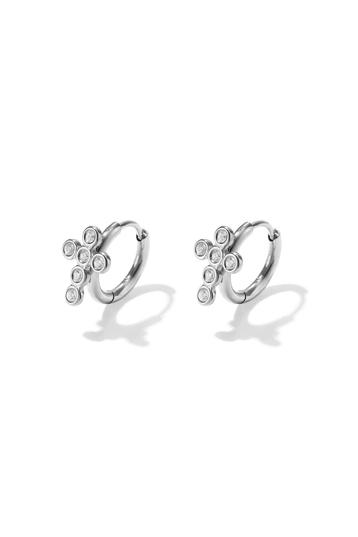 Boucles d'oreilles créoles pour femme en acier inoxydable avec motif croix – doré et argenté
