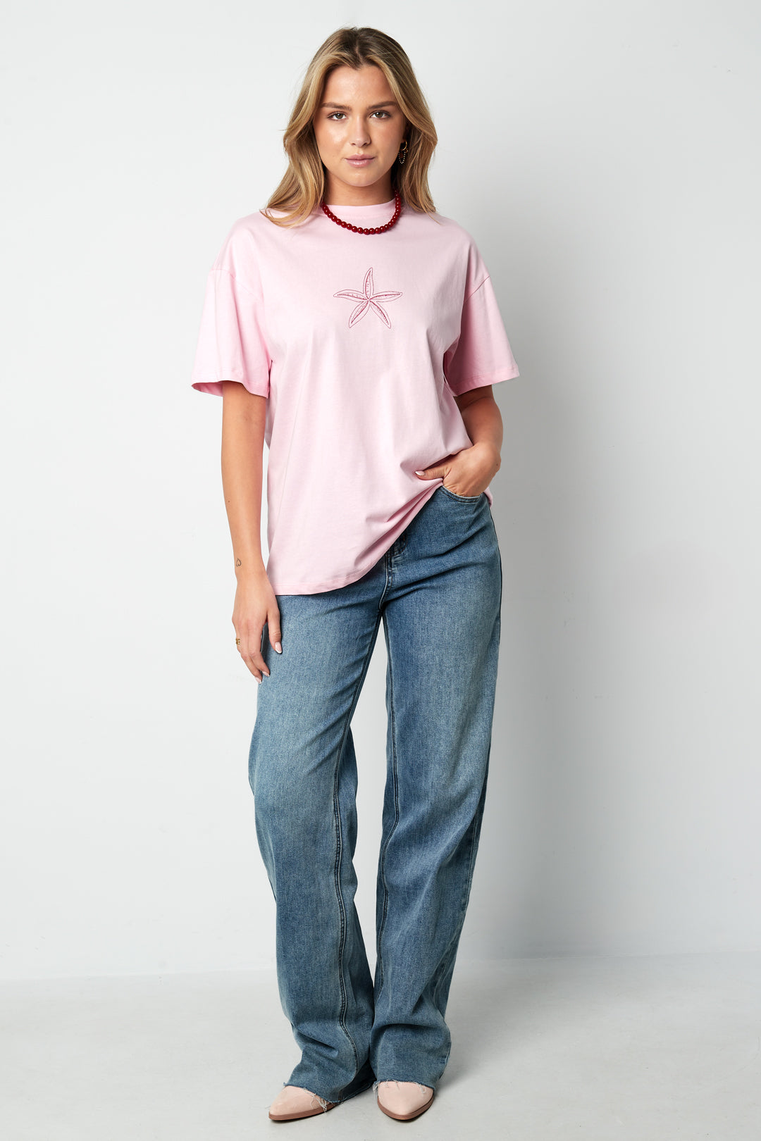 T-shirt pour femmes avec motif étoile de mer et imprimé texte – photo 3