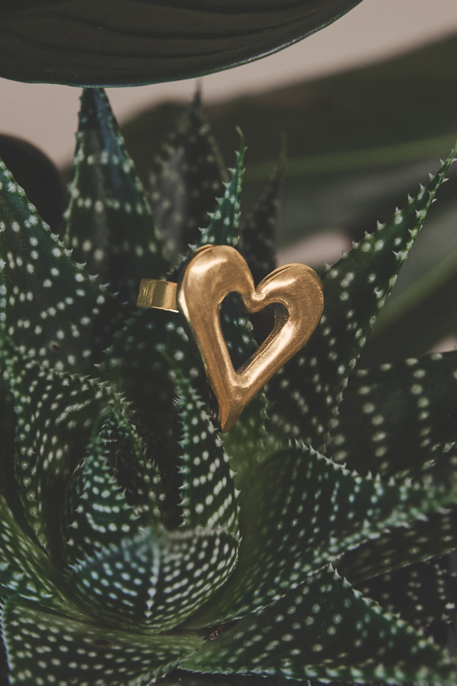 Bague tendance pour femme en acier inoxydable 304 avec cœur – couleur or