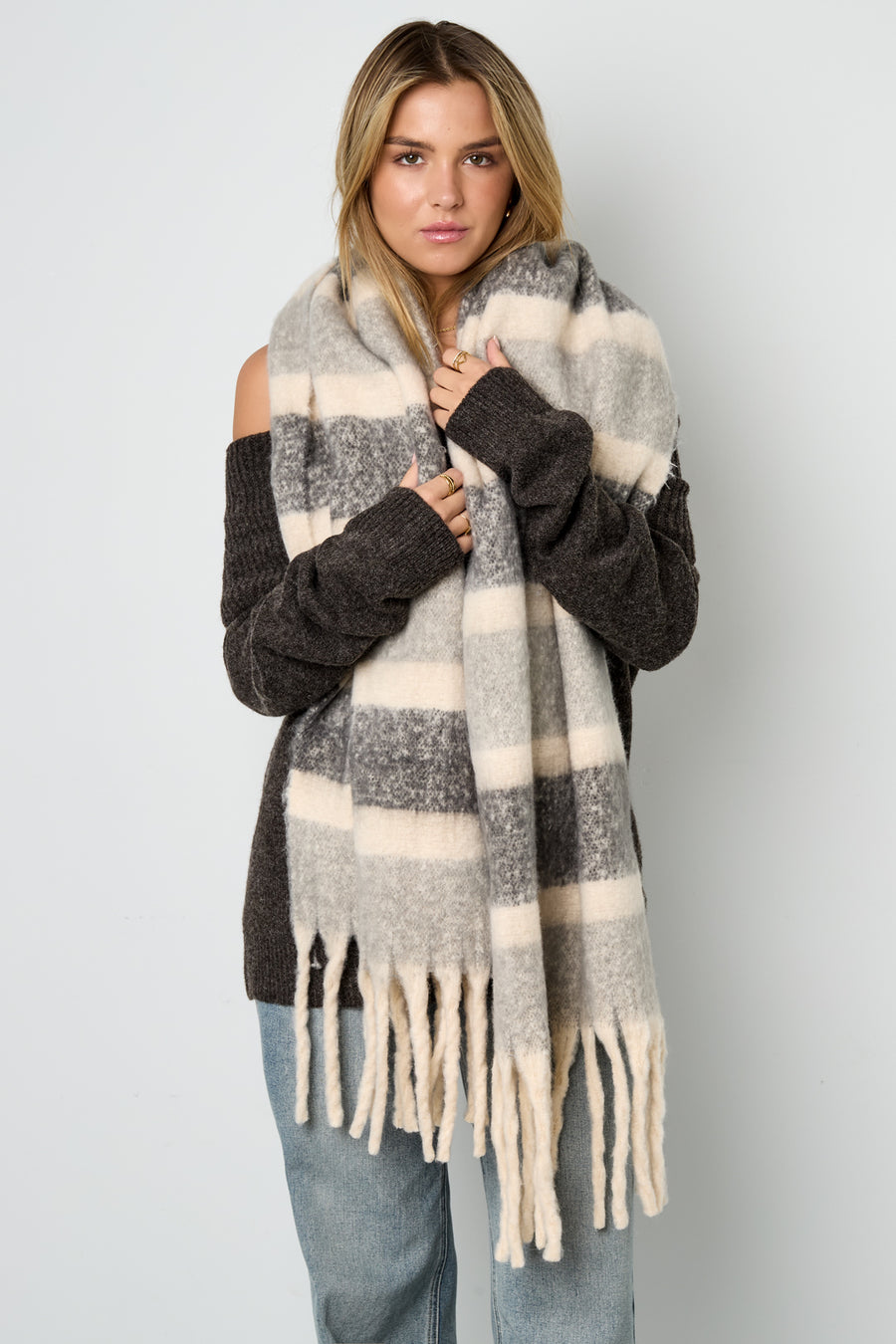 Écharpe d'hiver pour femme 100 % polyester à rayures – plusieurs couleurs