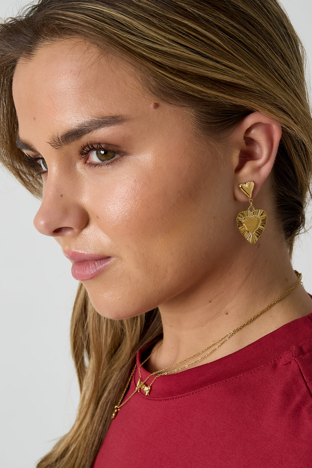 Boucles d'oreilles pendantes pour femmes en acier inoxydable en forme de cœur – couleur or – photo 3