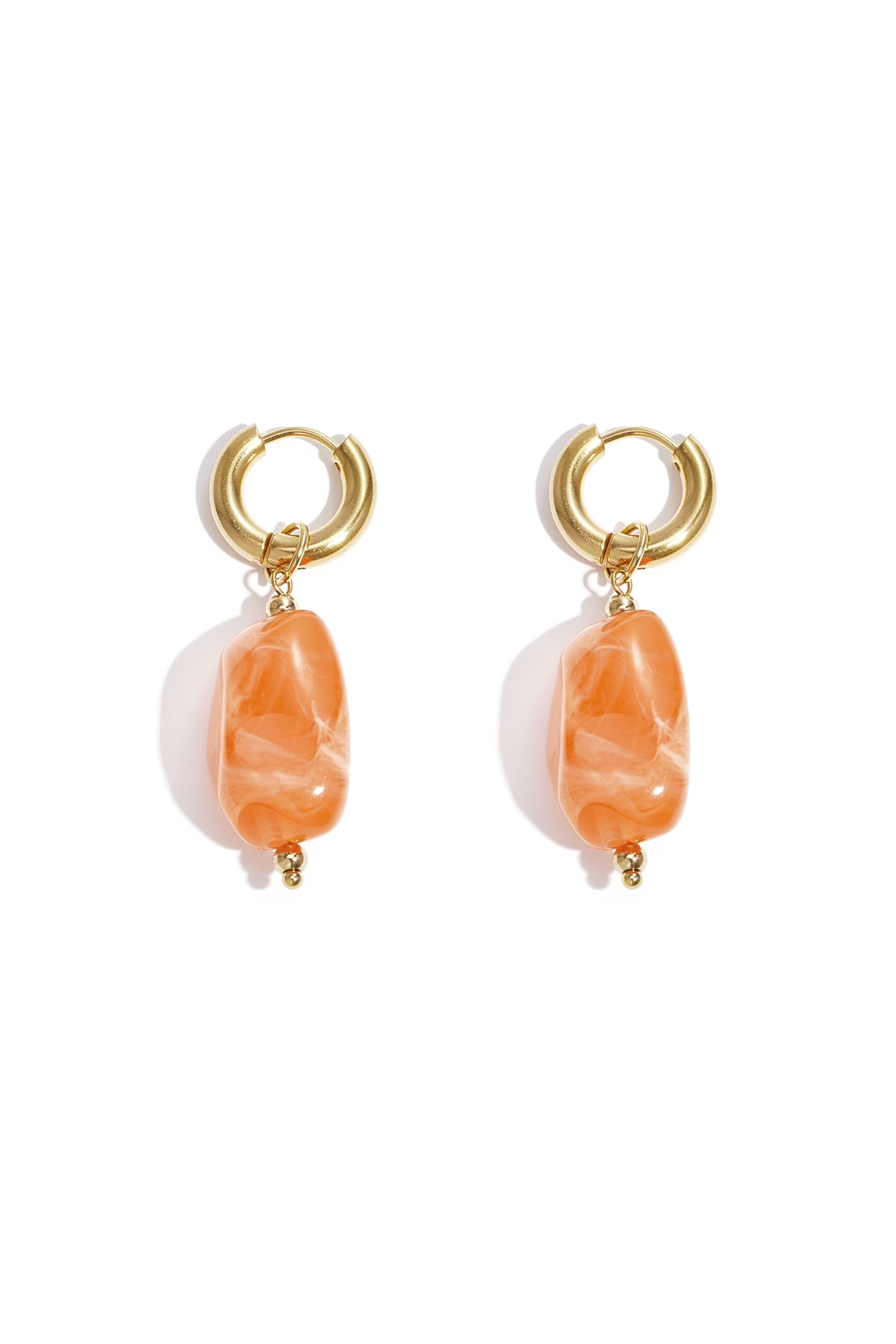 Boucles d'oreilles pendantes en résine pour femme avec forme organique – plusieurs coloris – photo 10