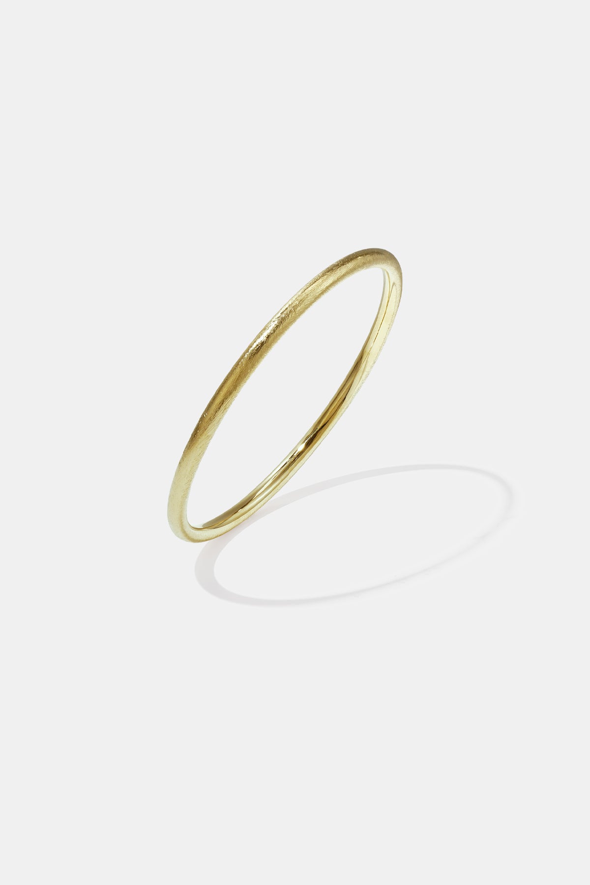 Bangle met brushed effect - 4 mm