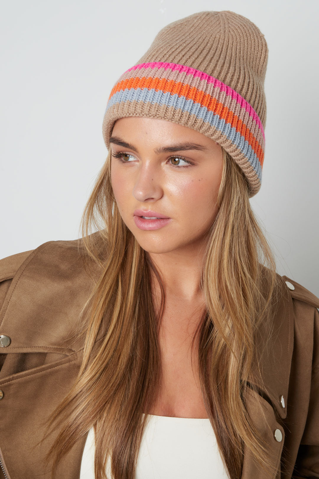 Chapeau pour femme en 30 % polyester, 42 % acrylique, 28 % nylon avec mélange de couleurs – plusieurs coloris – photo 2