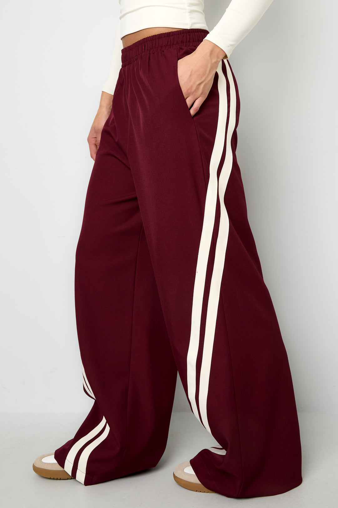 Dames sportieve gestreepte broek van polyester – productfoto 5