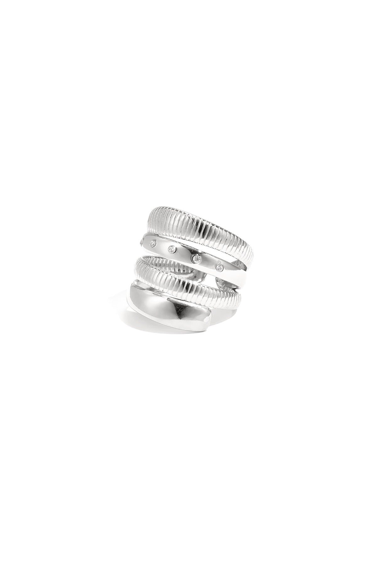 Gelaagde ring met streepjes design