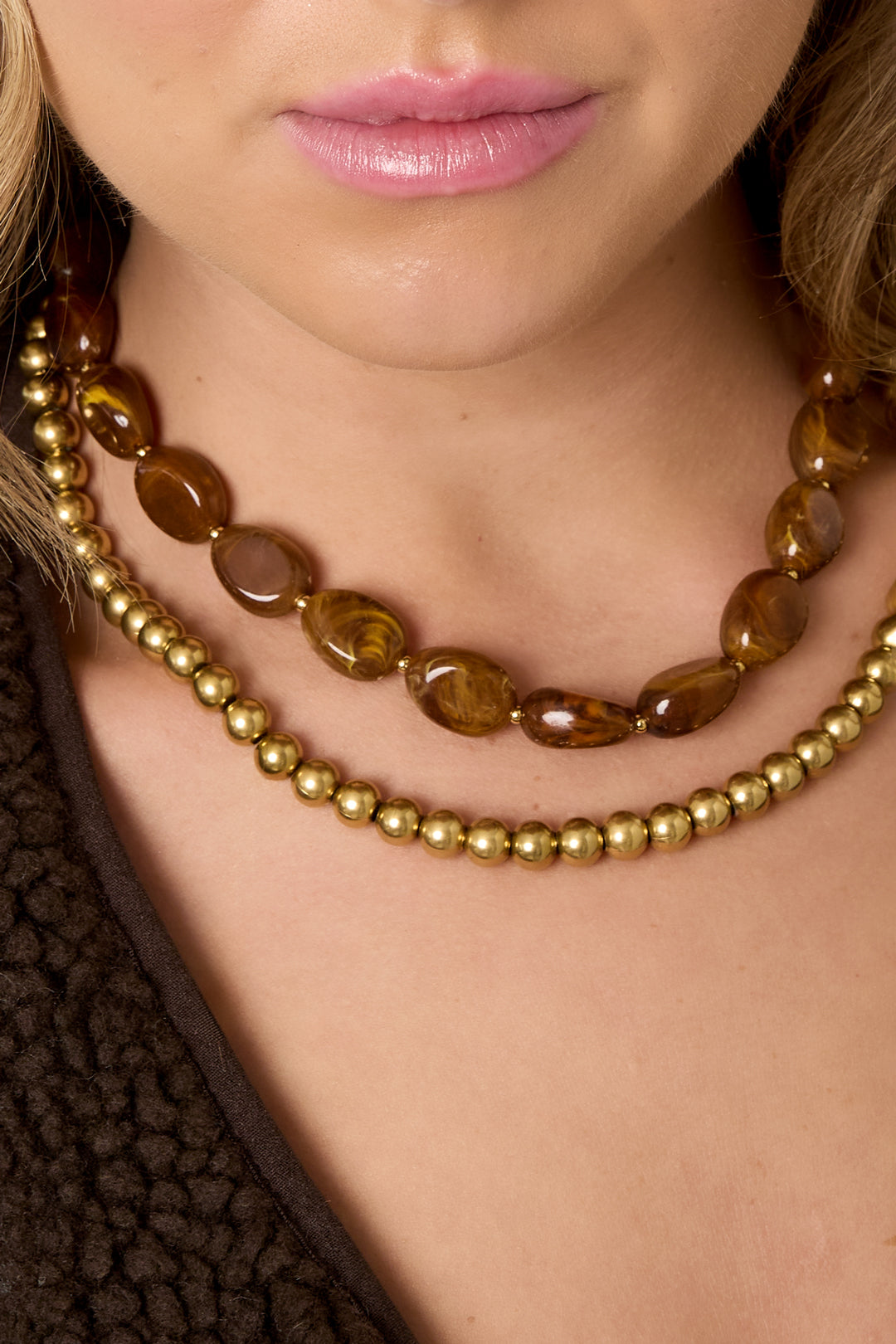 Women's Acrylic Beaded Necklace – Coffee Brown – Casual for Everyday Wear – image 3