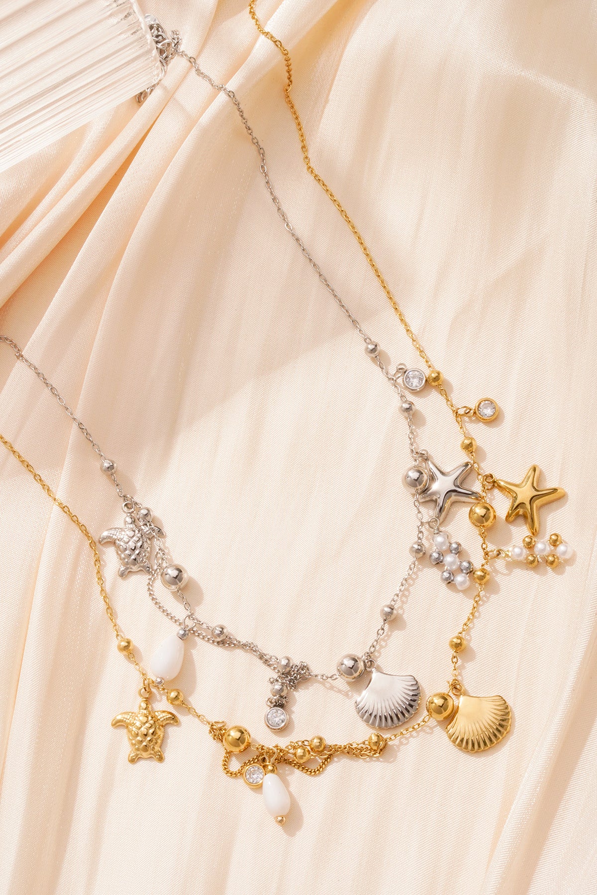Women's necklace with pendant made of 304 stainless steel, imitation pearl, shell, rhinestones with ocean details – image 4