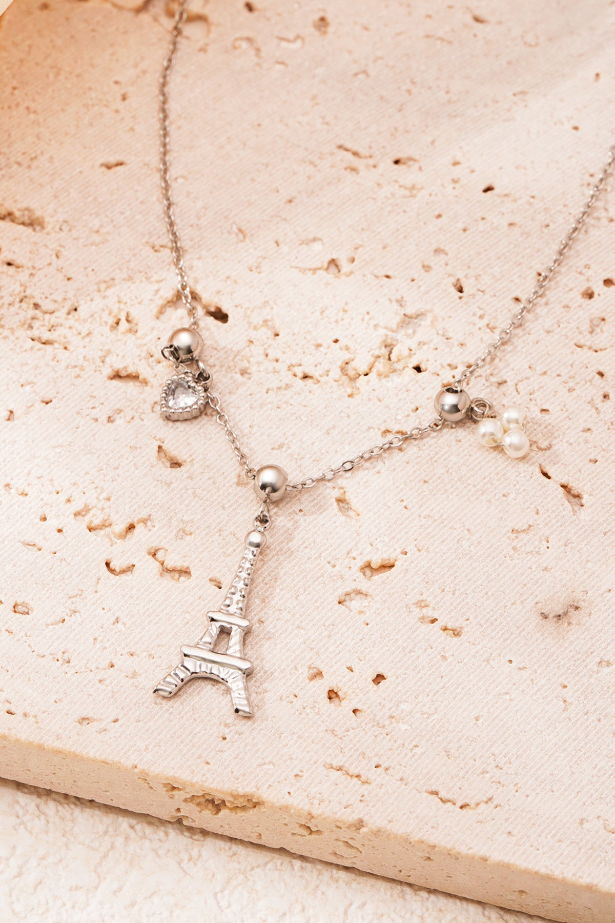 Women's necklace with pendant made of 304 stainless steel, imitation pearl, rhinestone with cartoon motif – image 5