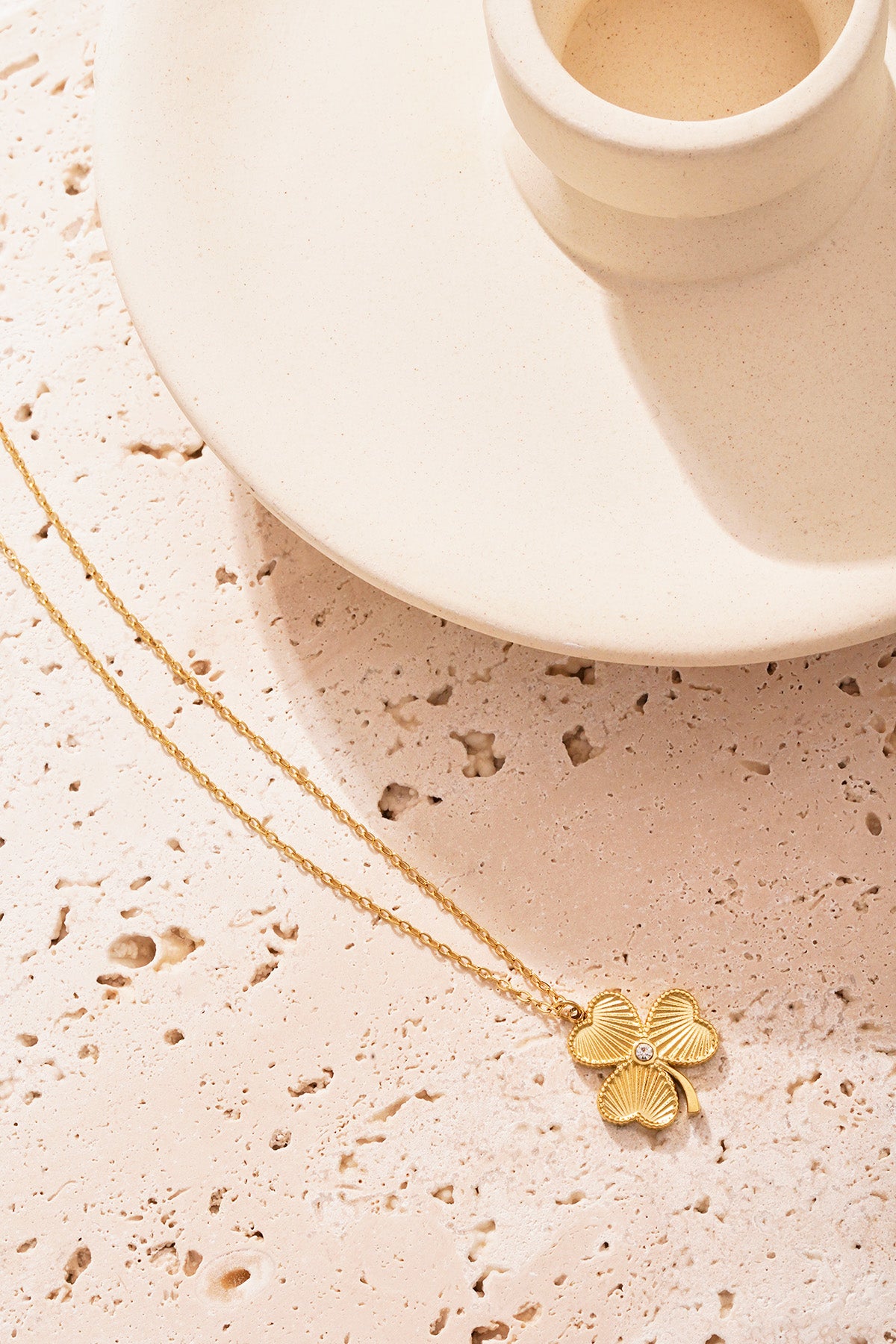 Women's Stainless Steel Clover Pendant Necklace - Gold-Coloured – image 5