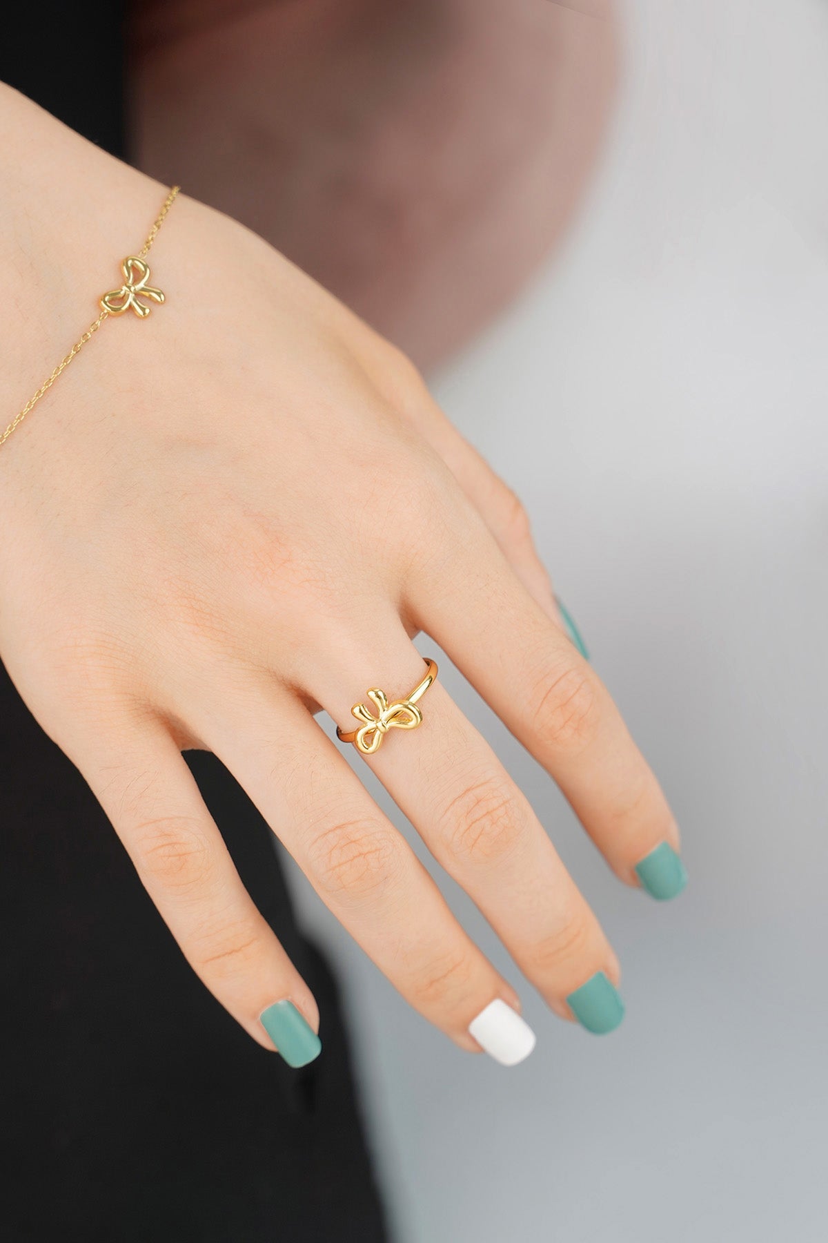 Minimalist Ring for Women in Stainless Steel – Gold-colored and Silver-colored – image 5