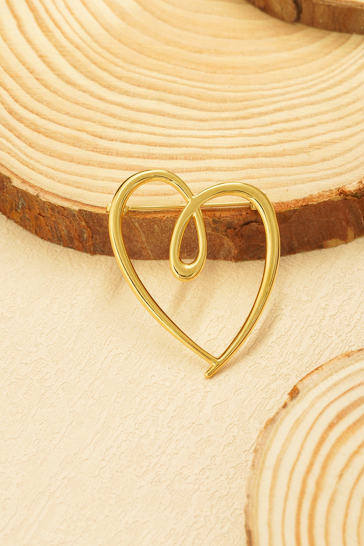 Stainless steel brooch for women – gold-tone and silver-tone – image 3