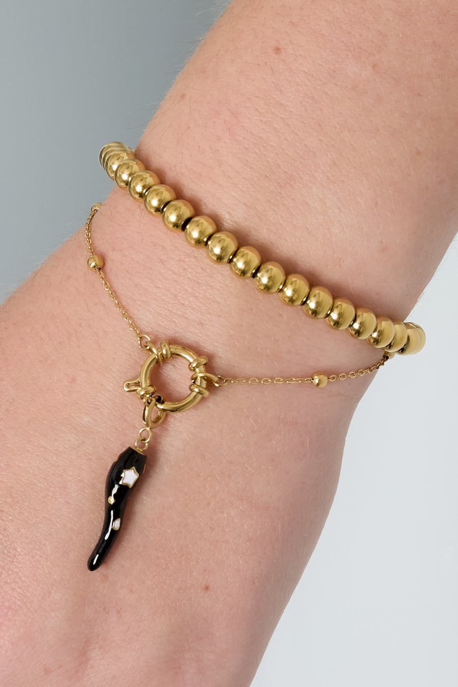 Bracelet à maillons pour femmes en acier inoxydable avec détail maillon – couleur or
