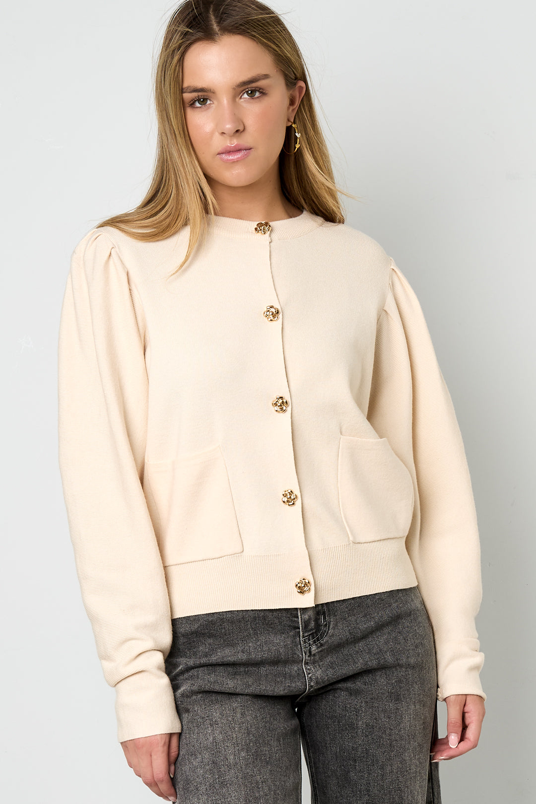 Women's knitted cardigan with a casual look – image 8