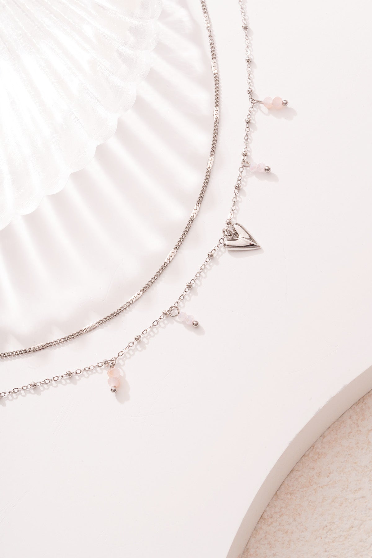 Bracelet à breloques pour femmes en acier inoxydable avec cœur – ton or et ton argent – photo 6