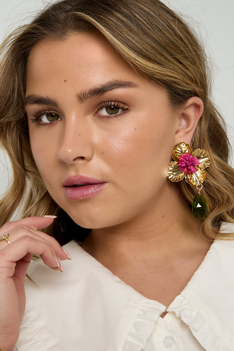 Boucles d'oreilles pendantes pour femmes en métal, résine, verre avec motif floral – bleu