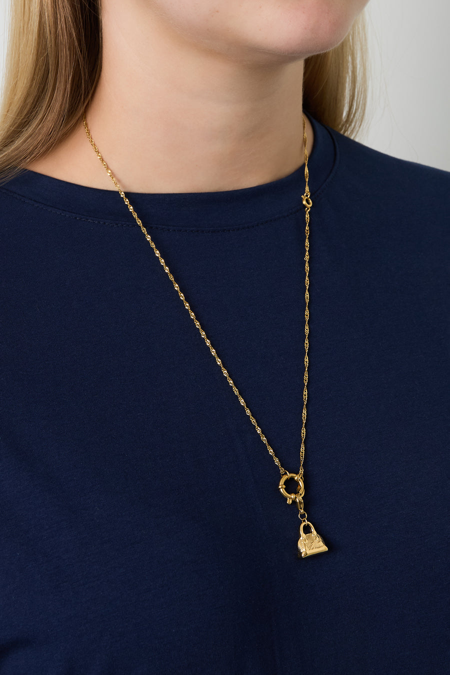 Collier chaîne en acier inoxydable avec motif à maillons pour femme – ton or