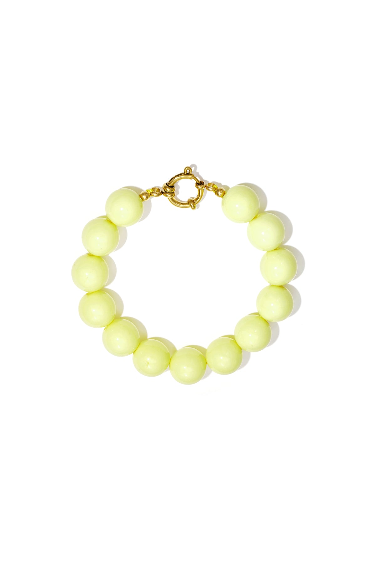 Armband met grote kralen en sluiting aan de voorkant
