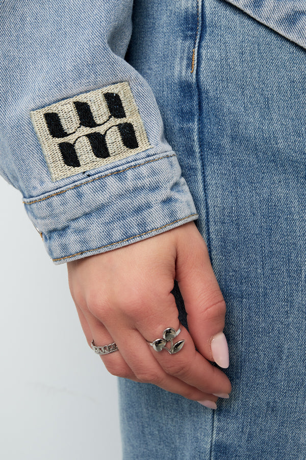 Veste en jean pour femmes avec détails appliqués – photo 4