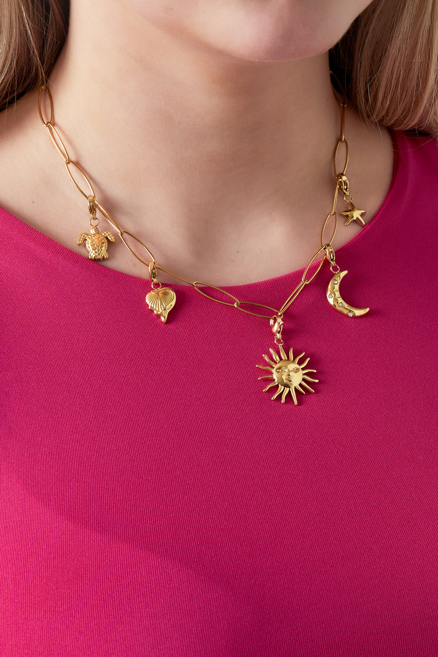 Collier pour femme en acier inoxydable doré avec pendentif motif soleil