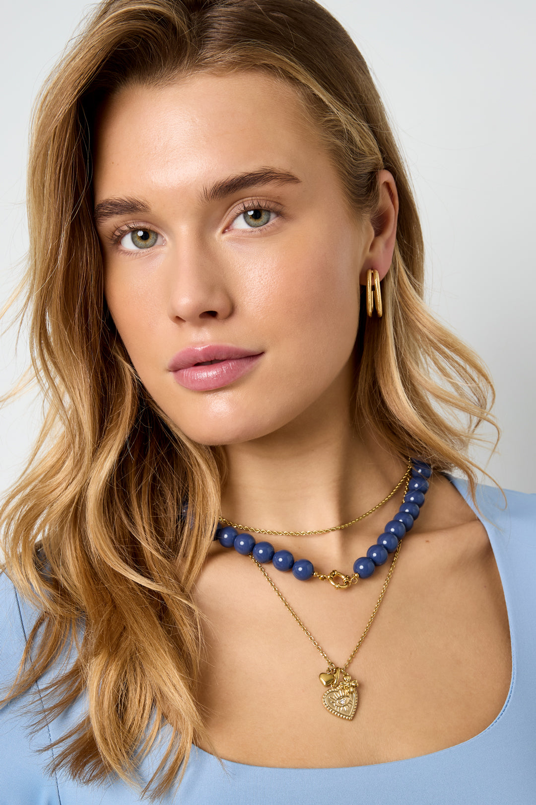 Women's Resin Beaded Necklace - Multi-Color - Creative – image 6