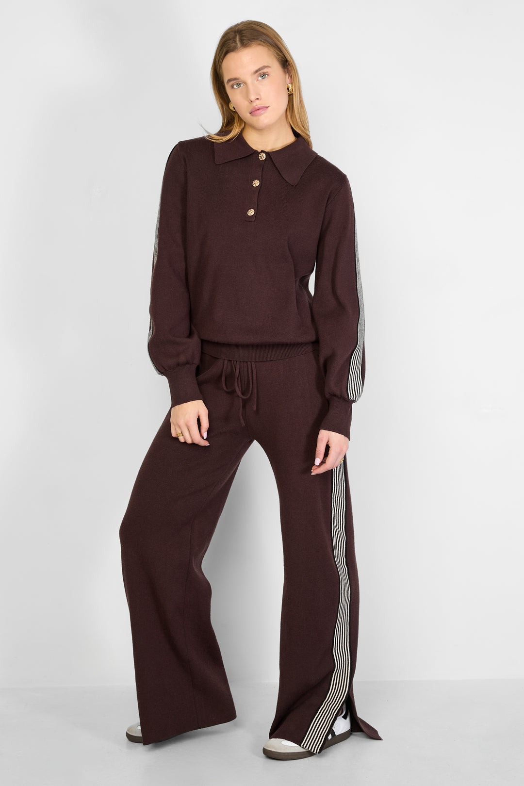 Dames gebreide broek met kleurcontrast – productfoto 3