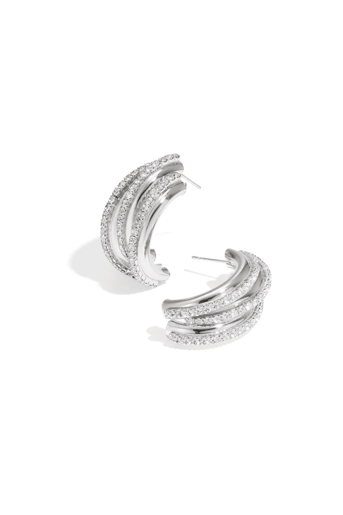 Puces d'oreilles pour femmes en fer de forme organique – couleur or et couleur argent
